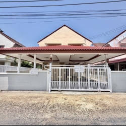 บ้านเดี่ยว 2 ชั้น หมู่บ้านเมืองเอก ติดริมน้ำ