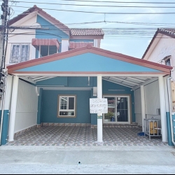 ทาวน์เฮ้าส์ หมู่บ้านเพชรงาม แพรกษา